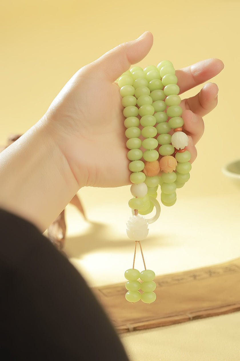 Quiet Path 108 Fidget — White Bodhi Root Mala for Meditation & Nurture