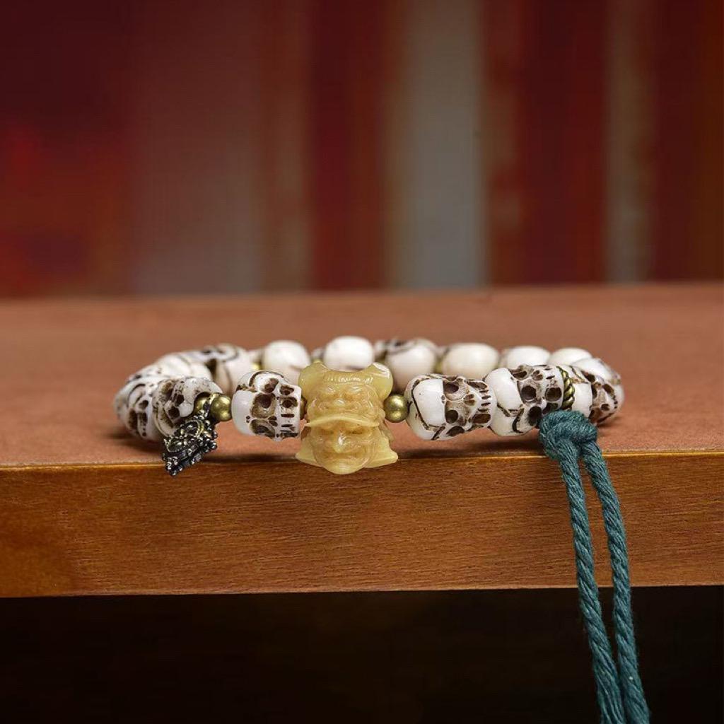 Tibetan Yak Bone Skull Bracelet, Single Strand Mala with Agate Bead